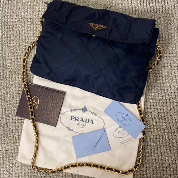 SOLD⭐️⭐️⭐️Prada tessuto nylon bag - Picture 2 of 11